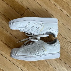 Adidas superstar white studs